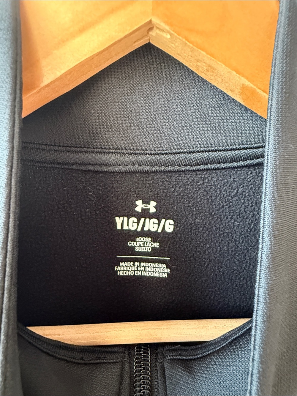 Under Armour Black Quarter Zip Pullover Jacket - Picture 5 of 7